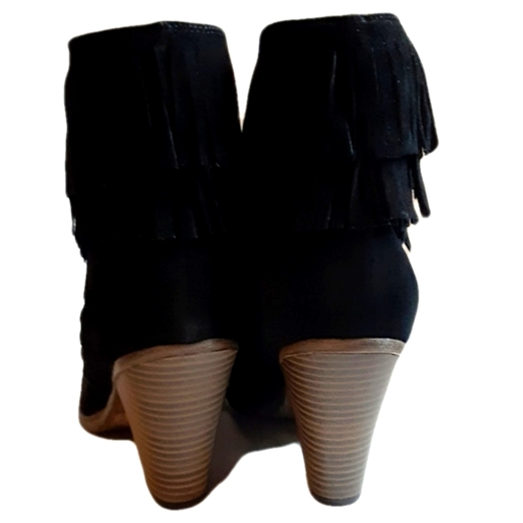 BLACK SUEDE FRINGE BOOTS - Picture 4 of 5